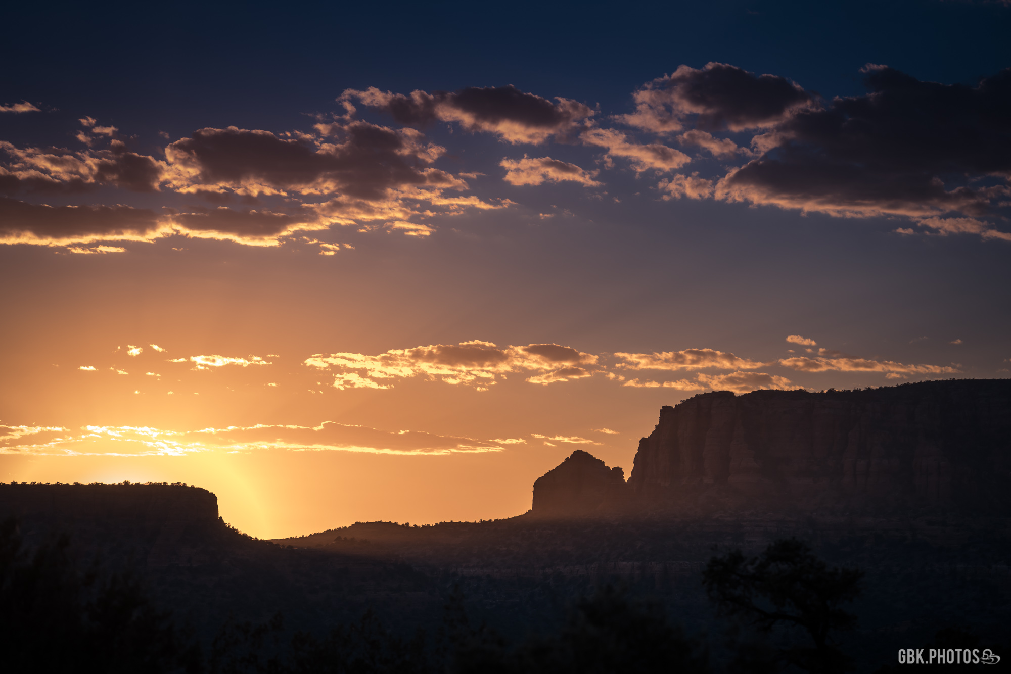 Devil's bridge sunset hiking sedona arizona